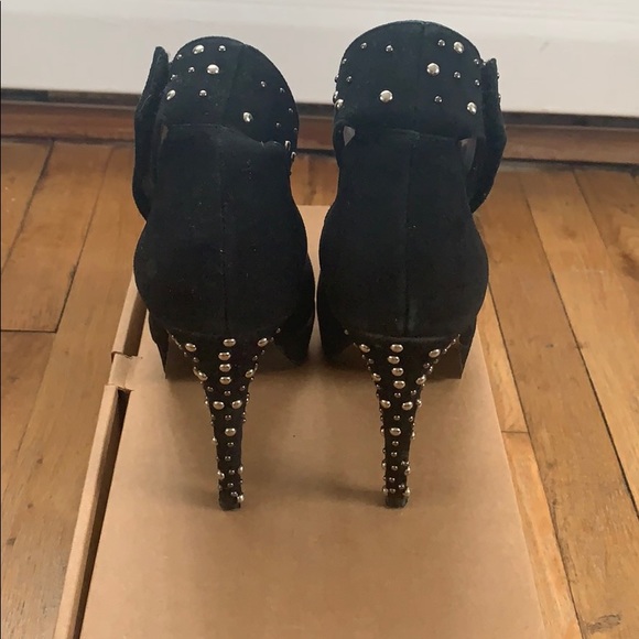 Studded platform heels - Picture 3 of 6
